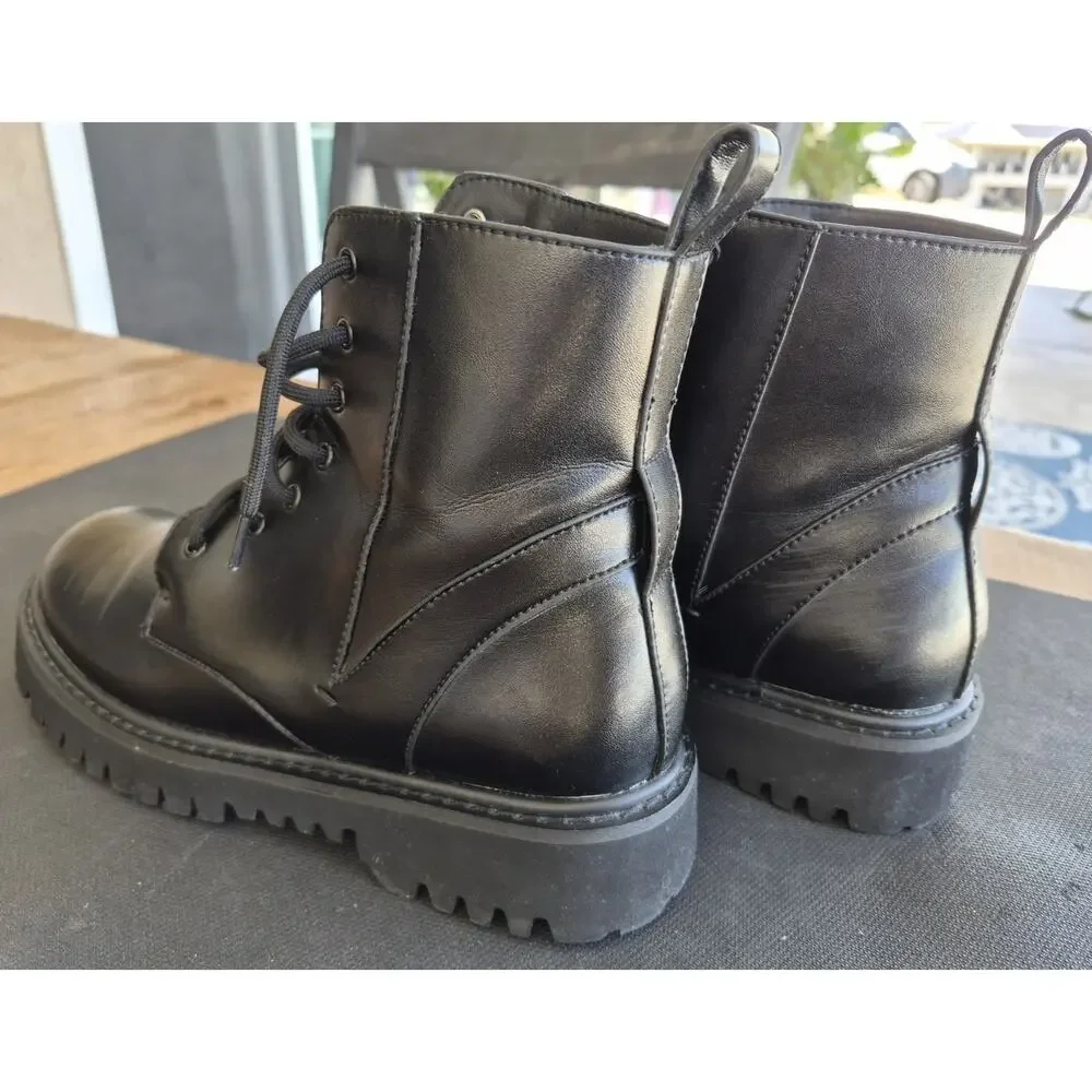 Women's Black Boots Size 38 Made In Italy